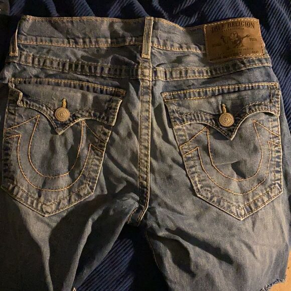 Stylish jean shorts - Picture 1 of 3